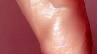 Beautiful babe delivers close-up blowjob and hot facial