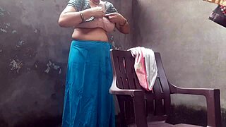 wife chilling in her outdoor yard bath 🛁🌿