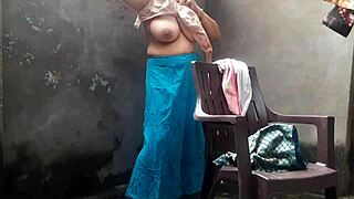 wife chilling in her outdoor yard bath 🛁🌿