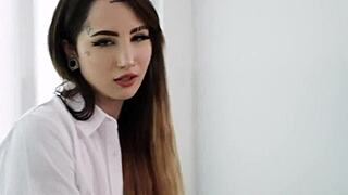 goth babe deepthroats massive cock hungrily