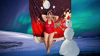 Granny Claus explodes in dual-position orgasms for Christmas in July heat