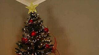 i fuck hot milf under christmas tree with deep pussy creampie