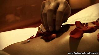 Sizzling Brunette Indian MILF Babe Teases Her Sexy Curves!