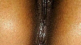 Latina milf esposa teases with upclose dripping wet pussy lips and tight play