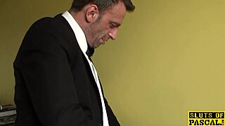 uhh pussyeaten brit beauty in skirt spanks and pleases guys