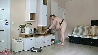 Huge Natural Tits Bounce Wildly in Curvy BBW Temptation