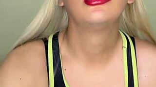 hey check out this fit transsexual's juicy tits 😏
