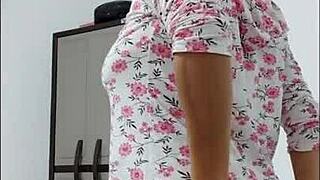 Damn Milf Shakes Beautiful Huge Ass While Flaunting Massive Nipples!