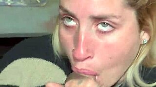 quería que le chupe la pija le di mamada deepthroat