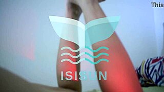 virgin explores all her holes cumming hard in bedroom