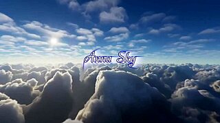 every morning housewife anna wakes to teasing oral leading to her creamy close-up creampie