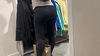 that round latina ass in see thru leggings... damn