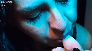 hey wanna lick these sticky honey feet while i suck toes too 😋👅🦶💦