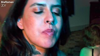 hey wanna lick these sticky honey feet while i suck toes too 😋👅🦶💦