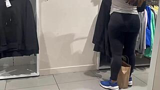 that round latina ass in see thru leggings... damn