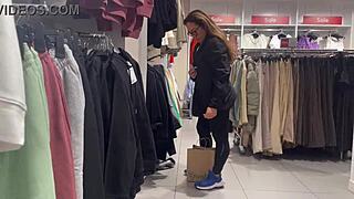 that round latina ass in see thru leggings... damn