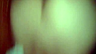 Horny Vietnamese babe craves hard fucking