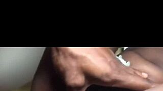 amateur big pussy tits tempt for quick homemade blowjob fuck