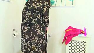 British BBW Jayne Storm Naughty Bathroom Tease Temptation