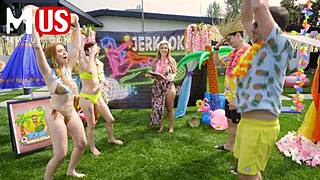 Jerkaoke Summertime Orgy Stars Madison Morgan Rosalyn Sphinx