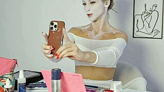 miss daisy diamond nails harley quinn cosplay makeup for halloween!