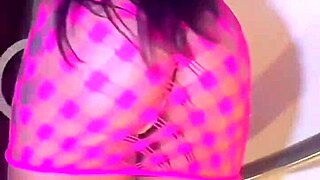 oh vanessarafaella, your london crossdressing cock tease drives me wild!