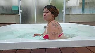 Exhibitionist Flashes in Hotel Jacuzzi
