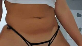 hey ninakhlv shakes that big russian ass in lingerie