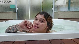 Exhibitionist Flashes in Hotel Jacuzzi