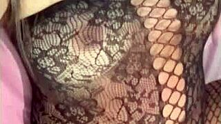 Dirtiest Egyptian slut wife gets pussy pounded by janitor in bedroom till cum