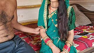 pados wali gets fucked hard in green sari chudai
