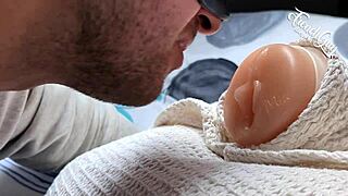 hey daddy eat my pussy and make me cum with your dirty talking tongue