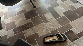 Colombian beauty fingers gaping wet pussy lips outdoors passionately