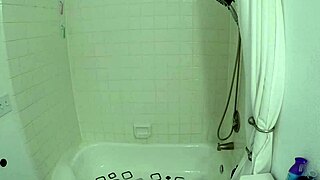 annie archer shower pov... damn her wet pussy looks so fuckable 🚿💦😈