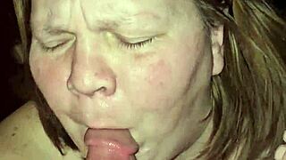 Kinky milf licks pee hole and pisses wildly