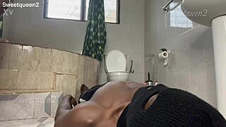 Ebony goddess drinks piss in golden shower worship