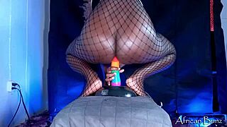 WOW! EBONY BUNNY TWERKS HUGE BUTT PLUGGED ASS RIDES BIG DICKS!