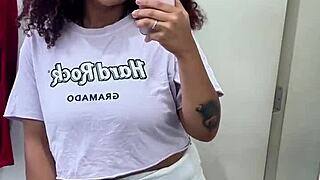 Curvy latina's thick ass burps and farts in sexy homemade fetish clip