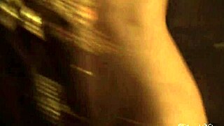 indian babe looks so fuckable on bed!