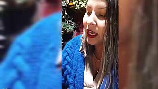 Stunning Hot Girl Flaunts Sexy Curves in Teasing Display