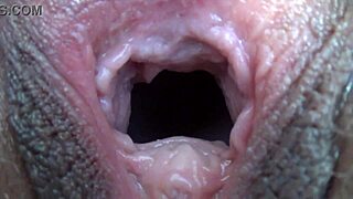 Mature milf tries huge dildo but it barely fits her gaping pussy