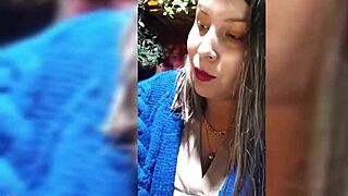 Stunning Hot Girl Flaunts Sexy Curves in Teasing Display