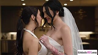 busty babe grinds wet pussy tribbing milf girlfriend to orgasm