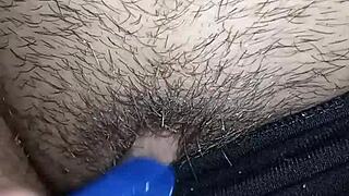 moglie curiosa spreads big pussy wide craving deep solo play