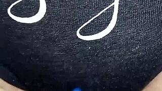 moglie curiosa spreads big pussy wide craving deep solo play