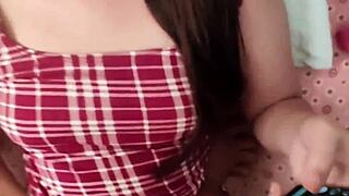 Cheating Girlfriend Texts Hubby During Hard Pounding