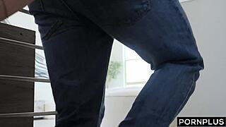 cecelia's waxed cunt drips like a total mess