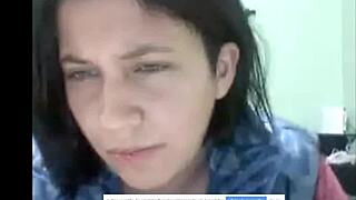 argentinian stunner angeles correa tempts with sultry curves