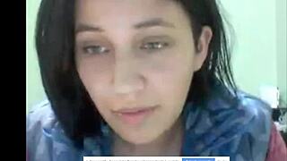 argentinian stunner angeles correa tempts with sultry curves