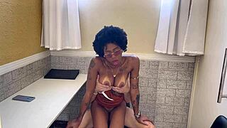 Black secretary trades tight pussy for boss's big payment